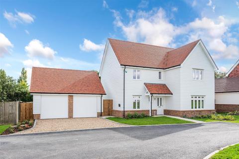 4 bedroom detached house for sale, Summerfield Close, Canterbury CT3