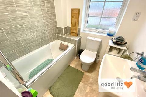 21 Burcombe Close, Ryhope, Sunderland, SR2 0FJ