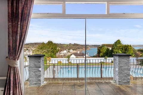 Hotel for sale, St Brides Hill, Saundersfoot SA69