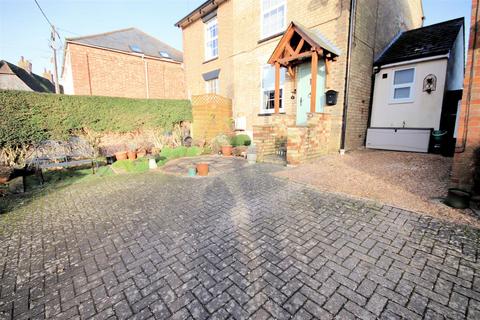 undefined, Conger Lane, Toddington, Dunstable