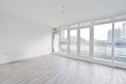 3 bedroom maisonette for sale, Ethnard Road, Peckham, London, SE15