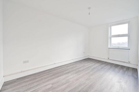 3 bedroom maisonette for sale, Ethnard Road, Peckham, London, SE15