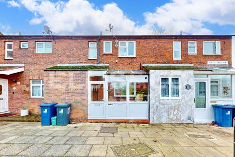 3 bedroom terraced house to rent, Hollowfield Walk, Northolt, UB5