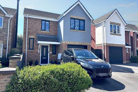 3 bedroom detached house for sale, Maes Lindys, Rhoose, CF62