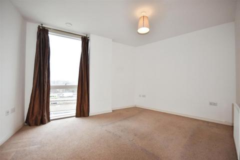 1 bedroom flat for sale, Clayponds Lane, Brentford