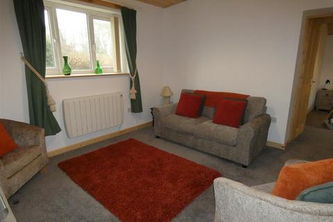 1 bedroom semi-detached bungalow to rent, Edwyn Ralph