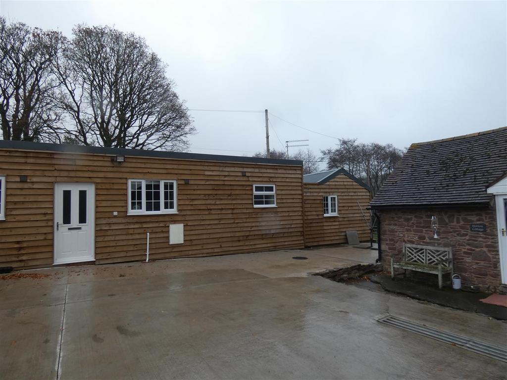 Stable cottage.jpg