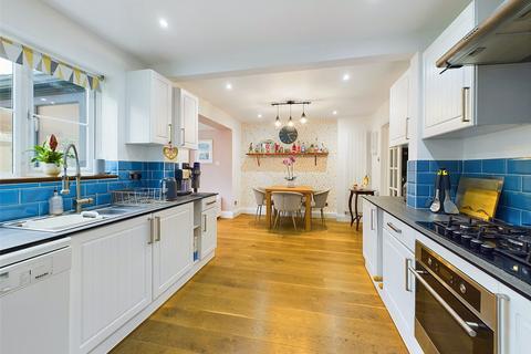 2 Barlow Close, Stonehouse, GL10 3QP