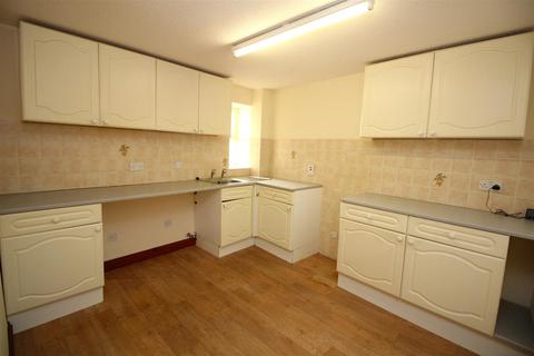 2 bedroom flat to rent, Royal Clarence Apts, ILFRACOMBE EX34