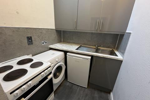 1 bedroom flat to rent, Verulam Place, Bournemouth,