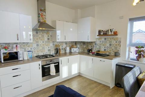 2 bedroom apartment for sale, Luck Road, Bursledon, Southampton