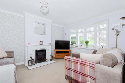 2 The Greenway, Goring By Sea, Worthing, BN12 6AX