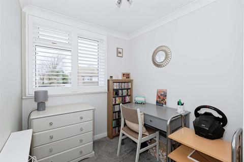 2 The Greenway, Goring By Sea, Worthing, BN12 6AX