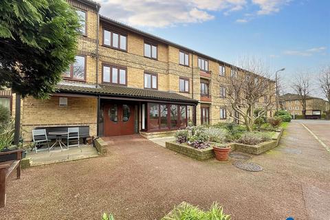 1 bedroom flat for sale, Cambridge Road, London