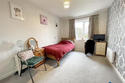 1 bedroom flat for sale, Cambridge Road, London