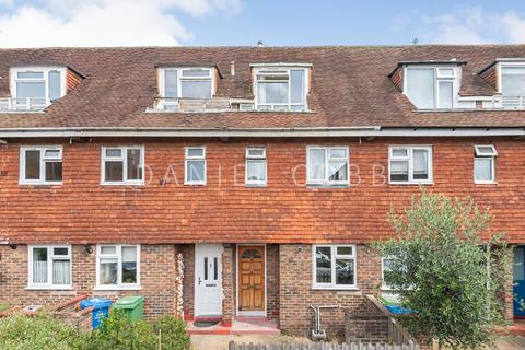 96 Ambergate Street, London, SE17 3SA