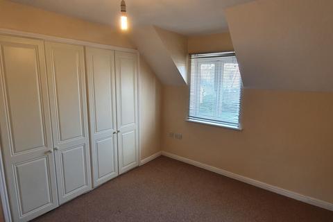 2 bedroom flat to rent, 15, Daly Drive, Bromley, BR1