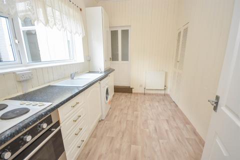 2 bedroom flat for sale, Oxford Avenue, South Shields