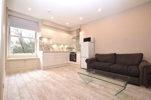 1 bedroom flat to rent, Albert Street, Leith, Edinburgh, EH7