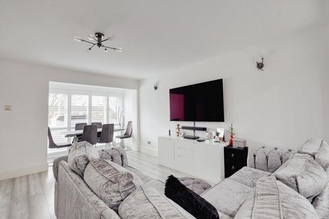 2 bedroom semi-detached house for sale, Neil Armstrong Way, Leigh-on-sea, SS9