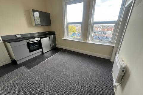 1 bedroom flat to rent, Lady Pit Lane, Leeds LS11