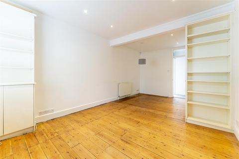 10 George Street, London, W7 3TA