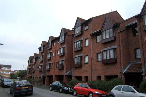 1 bedroom apartment to rent, Edwards Court, Redfield BS5