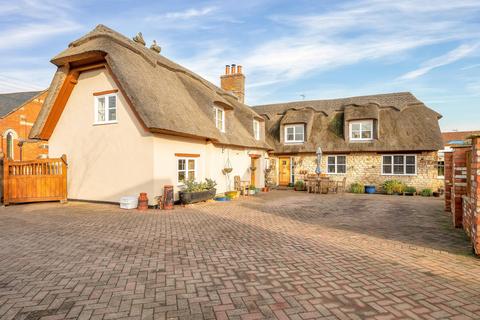 5 bedroom cottage for sale, High Street, Thurlby, Bourne, PE10