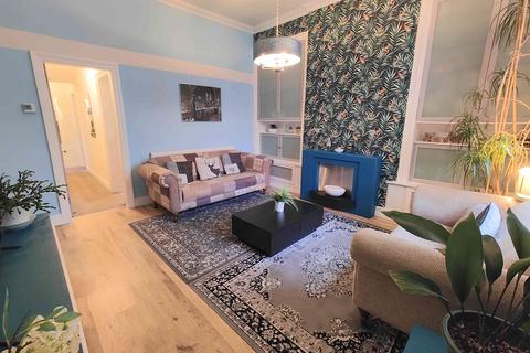 216 Halifax Road, Brighouse, HD6 2QG