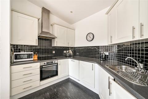 2 bedroom apartment to rent, Triangle Court, 10-18, Redcross Way, Southwark, SE1