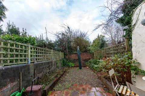 4 bedroom terraced house for sale, Alma Vale Road, Bristol BS8