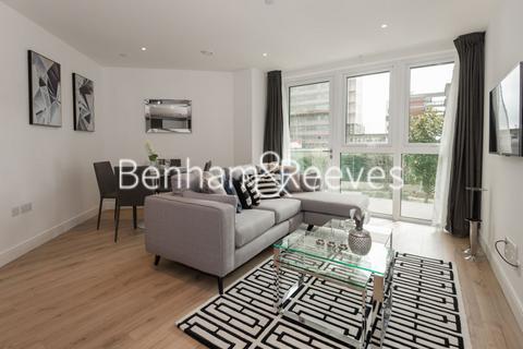 2 bedroom apartment to rent, Sovereign Court, Hammersmith W6