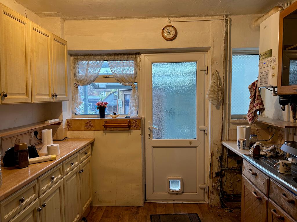 Kitchen  2  T202501291119.jpg