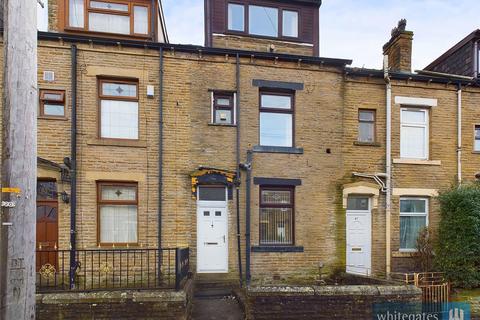 4 bedroom terraced house to rent, Maidstone Street, Bradford, West Yorkshire, BD3