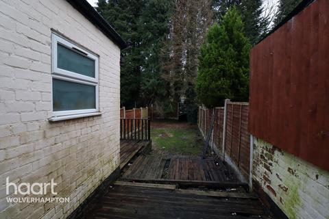 2 bedroom townhouse to rent, Aldersley Road, Wolverhampton