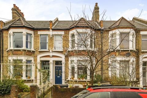 2 bedroom apartment to rent, Northwood Road London SE23