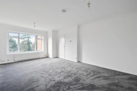 3 bedroom flat for sale, Maple Road, Surbiton