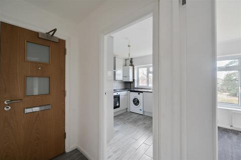 10, Home Court Maple Road, Surbiton, KT6 4AZ
