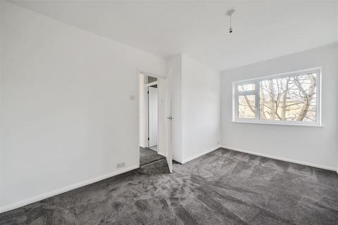 10, Home Court Maple Road, Surbiton, KT6 4AZ