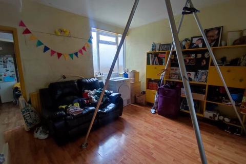 3 bedroom terraced house for sale, Stafford Road, Forest Gate, E7