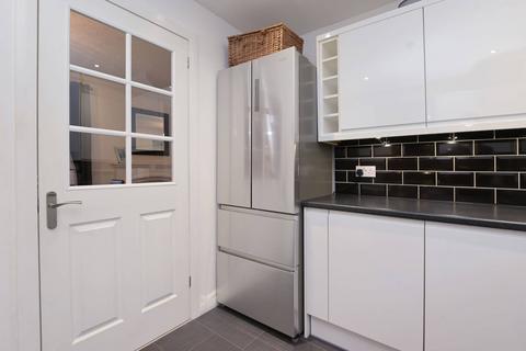 47 Bleachfield, Edinburgh, EH6 5TE