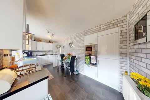 34 Baton Road, Shotts, ML7 4HE