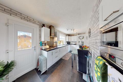 34 Baton Road, Shotts, ML7 4HE