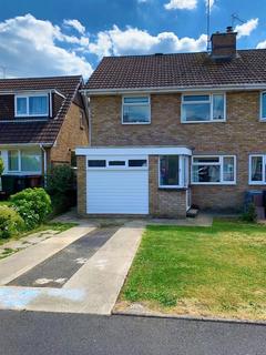 3 bedroom semi-detached house to rent, St. Peters Close, Chippenham SN15