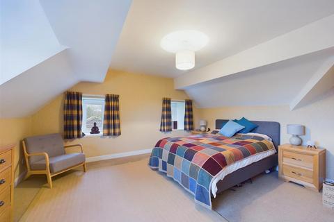 3 bedroom penthouse for sale, Park Road, Buxton