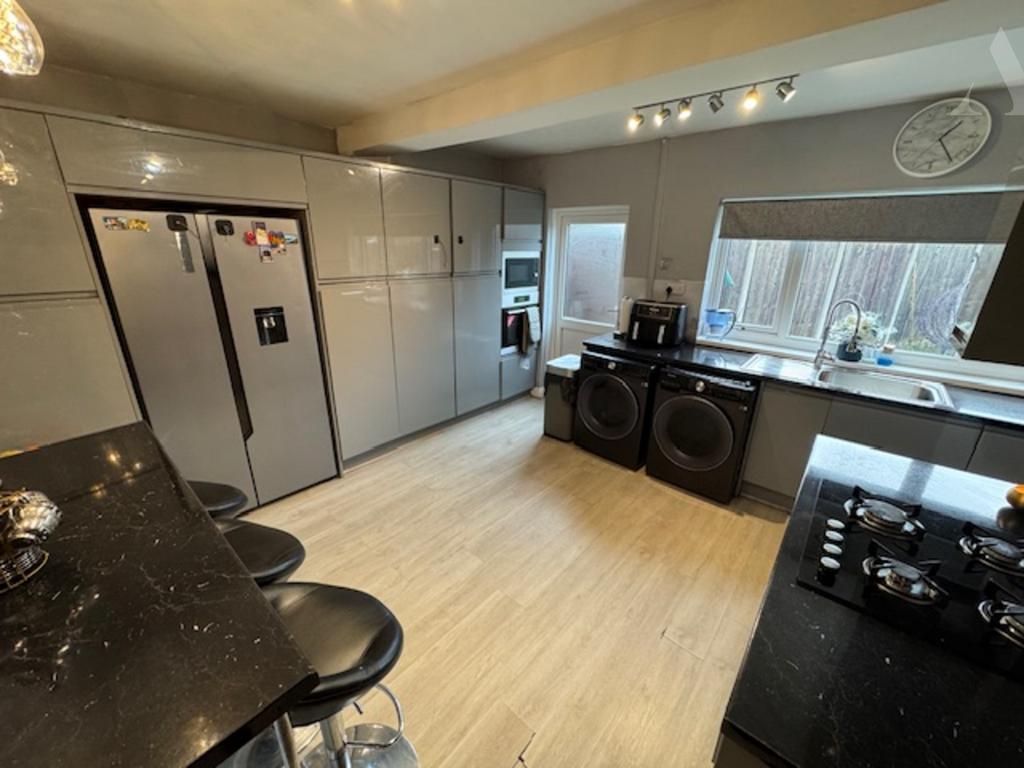 14 Tufnel Grove kitchen