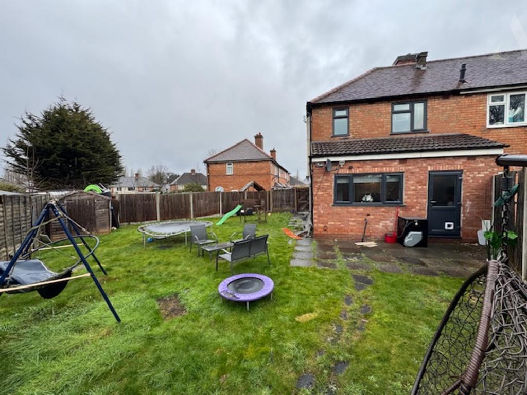 14 Tufnel Grove garden x 3
