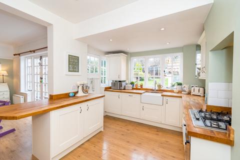 65 Brookvale Road, Southampton, SO17 1QS