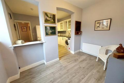 2 bedroom flat for sale, Warwick Street, Stourport-On-Severn