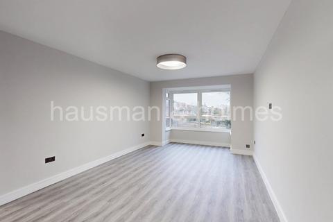 3 bedroom flat to rent, Raffles House, Hendon